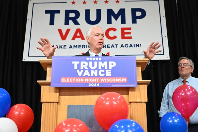 Senator Ron Johnson med govorom. FOTO: Alex Wroblewski/AFP