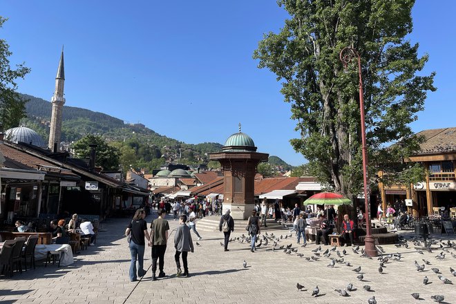 Državljani Bosne in Hercegovine ter drugih držav Balkana so že tolikokrat slišali obljube o širitvi EU, da upravičeno dvomijo o vsaki novi obljubi. FOTO: Leon Vidic/Delo