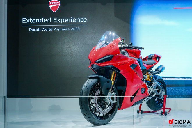 Ducati panigale V2 Foto EICMA