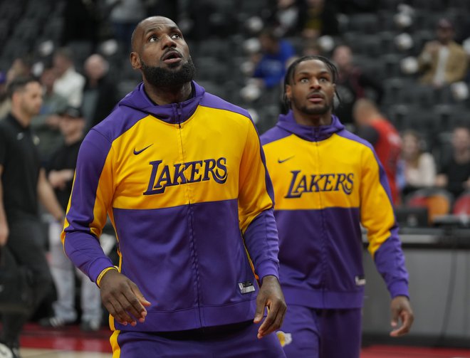 LeBron James in Bronny James ne bosta več delila klopi in slačilnice pri Los Angeles Lakers. FOTO: John E. Sokolowski/Usa Today Sports