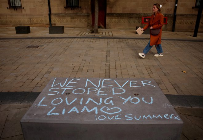 Za priljubljenim Paynom žalujejo tudi v Manchestru. FOTO: Phil Noble/Reuters