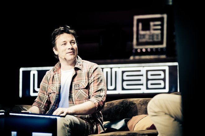 Jamie Oliver je ponovil, da je povsem na tleh, ker je razžalil ljudi, in da se vsem iskreno opravičuje. Foto Kmeron/Vincent Philbert/ Wikipedija