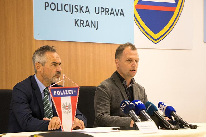 Luka Pisovec (desno) in Oberst Gottlieb Türk. FOTO: Policija