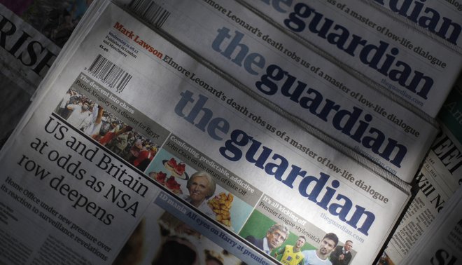 Guardian je postal prvi britanski medij, ki je prenehal objavljati na omrežju X. FOTO: Suzanne Plunkett/Reuters 