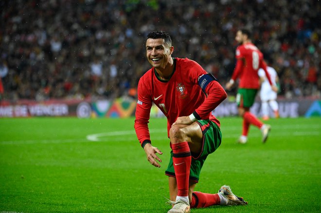 Cristiano Ronaldo še naprej trese mreže. FOTO: Miguel Riopa/AFP