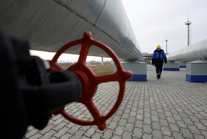 Naš največji trgovec Geoplin tveganj za oskrbo Slovenije sicer ne vidi, dopušča pa možnost kratkoročnega skoka cen. FOTO: Denis Sinyakov/Reuters