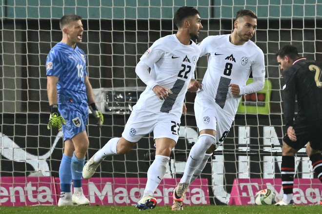 Adam Gnezda Čerin (št. 22) se je veselil gola proti Avstriji. FOTO: Joe Klamar/AFP