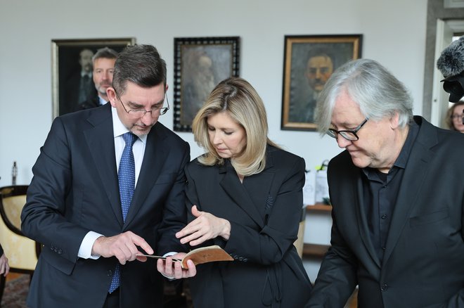 Aleš Musar, Olena Zelenska in Marijan Rupert. FOTO: Jože Suhadolnik/Delo