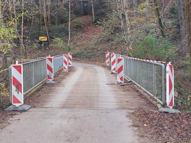 Most čez Ilovko je precej dotrajan. FOTO: Mok