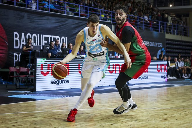 Luka Ščuka je napovedal, da se bodo Slovenci v Kopru oddolžili Portugalcem za težek poraz. FOTO: Fiba