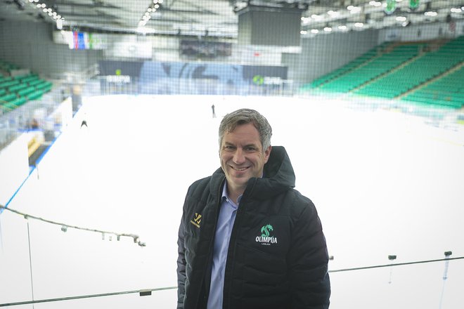 Alexandre Lefebvre se v dvorani Tivoli imenitno počuti. FOTOGRAFIJE: Jože Suhadolnik/Delo