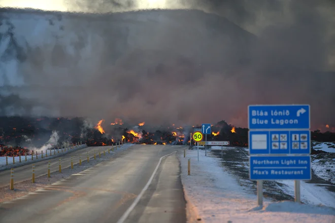 Izbruh 8. februarja je bil doslej najkrajši. Trajal je približno dan in pol. FOTO: Stringer/Reuters