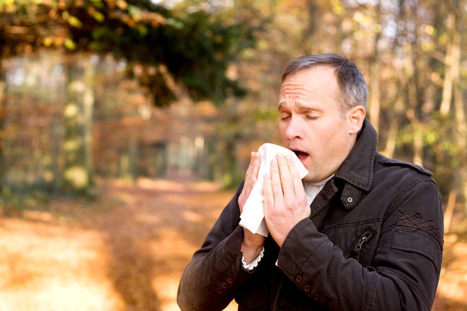 Okužbe z respiratornim sincicijskim virusom (RSV) se pojavljajo v jesensko-zimskem času, v nekaterih sezonah celo še spomladi. Foto Shutterstock