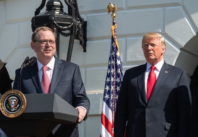 Kevin Hassett in Donald Trump FOTO: Nicholas Kamm/AFP