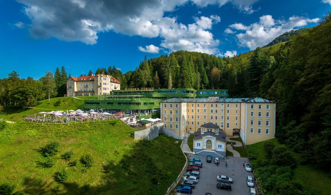 Rimske terme so sodoben resort, ki imajo več kot dvatisočletno zgodovino, ponujajo pa unikatna velneška doživetja, organizacijo poslovnih in gala dogodkov. FOTO: Rimske Terme