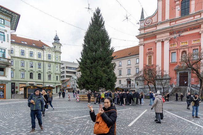 Praznično dogajanje v prestolnici bodo odprli danes ob 17.15. FOTO: Voranc Vogel/Delo