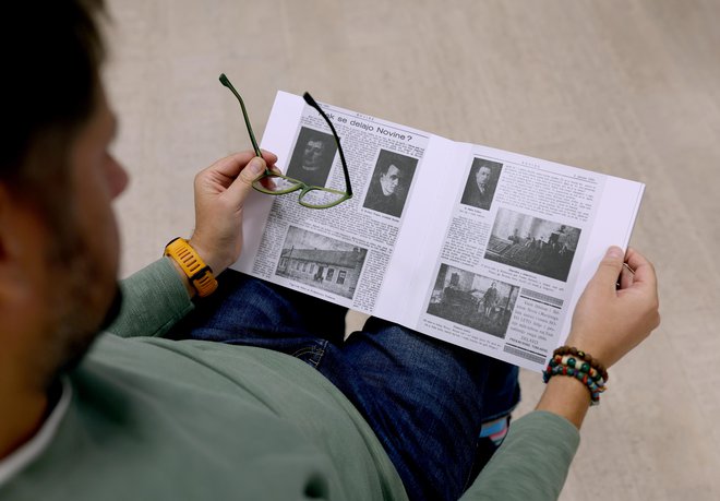 Na Srednji medijski in grafični šoli so zasnovali, spisali, oblikovali in natisnili tudi izčrpen in zanimiv zbornik na skoraj 100 straneh. FOTO: Blaž Samec