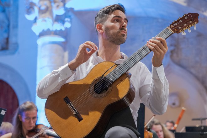 »Kitarskih in drugih tekmovanj je veliko, vendar jih splošno občinstvo ne pozna, slišali pa so že za grammyje.« FOTO: osebni arhiv