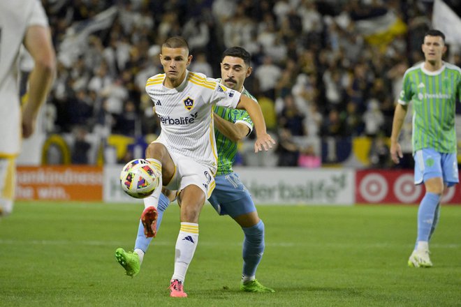 Srbskio napadalec pri moštvu LA Galaxy Dejan Joveljić je bil edini strelec za preboj v veliki finale ameriškega nogometnega prvenstva, kjer bo tekmec New York. FOTO: Jayne Kamin-oncea/Usa Today Sports Via Reuters Con