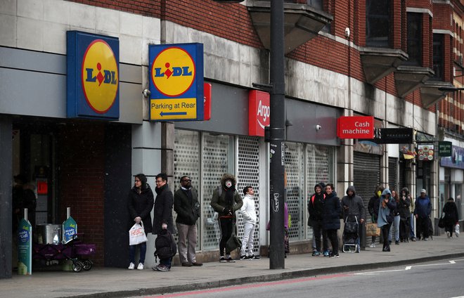 Lidl je za »kratek čas« lani v Nemčiji prodajal mezgo iz kitajskega paradižnika. FOTO: Hannah Mckay/Reuters