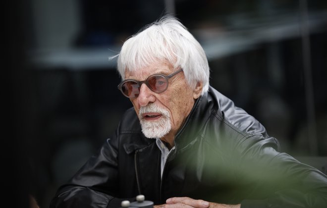 Bernie Ecclestone se je pred kratkim udeležil dirke v Braziliji. FOTO: Amanda Perobelli/Reuters