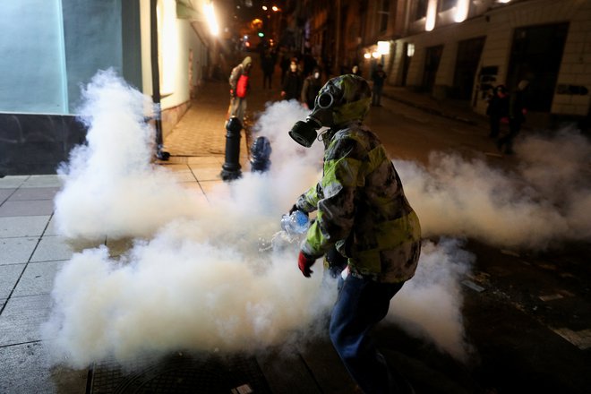 Med protestniki velja prepričanje, da druge izbire, kot da protestirajo, nimajo. FOTO: Irakli Gedenidze/Reuters