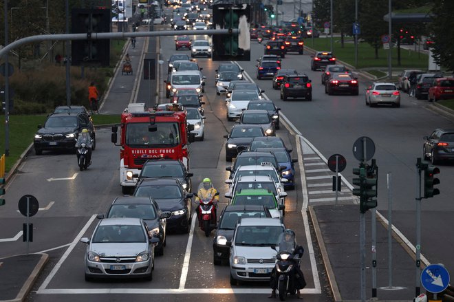 Avtomobilska industrija v Evropi doživlja globok in prelomen prehod. FOTO: Claudia Greco/Reuters