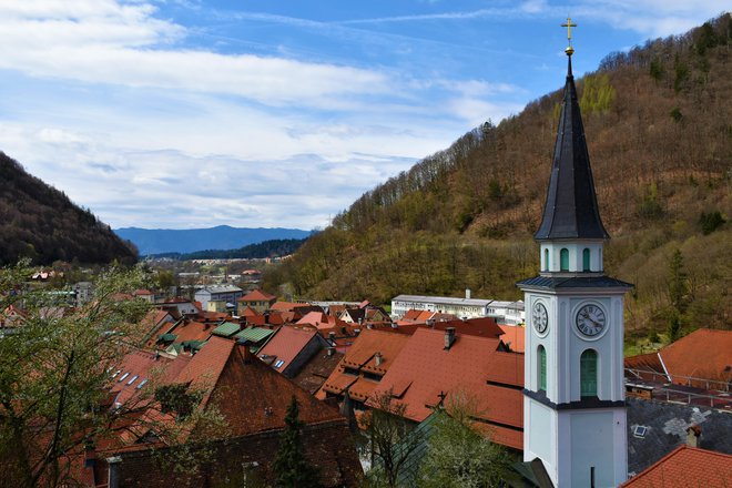 Slovenci cenijo tudi to, kako se razumejo s sosedi, a manj kot leta 2005. FOTO: Shutterstock