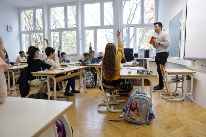 Socialno-ekonomski status in domači jezik bistveno vplivata na dosežke. Fotografija je simbolična. FOTO: Leon Vidic/Delo