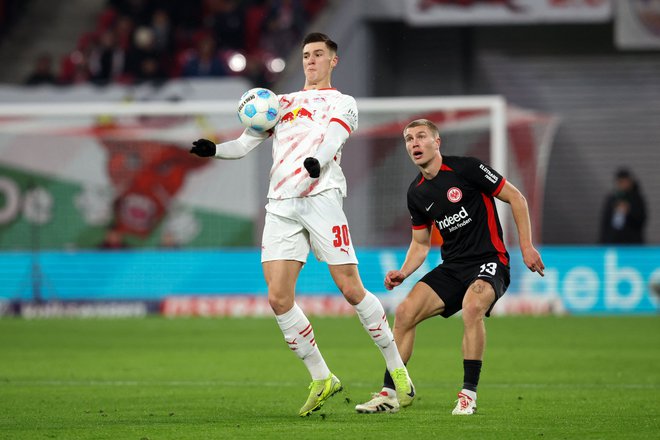 Benjamin Šeško si je za predstavo v Frankfurtu zaslužil visoko oceno. FOTO: Ronny Hartmann/AFP