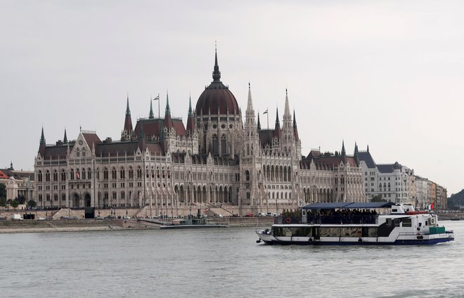 Madžari naj bi za uradniki vohunili med letoma 2015 in 2017. FOTO: Bernadett Szabo/Reuters Pictures