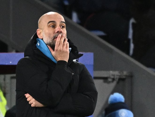 Trener Pep Guardiola je lahko zamišljen nad zadnjimi rezultati svojega Manchester Cityja. FOTO: Dylan Martinez/Reuters