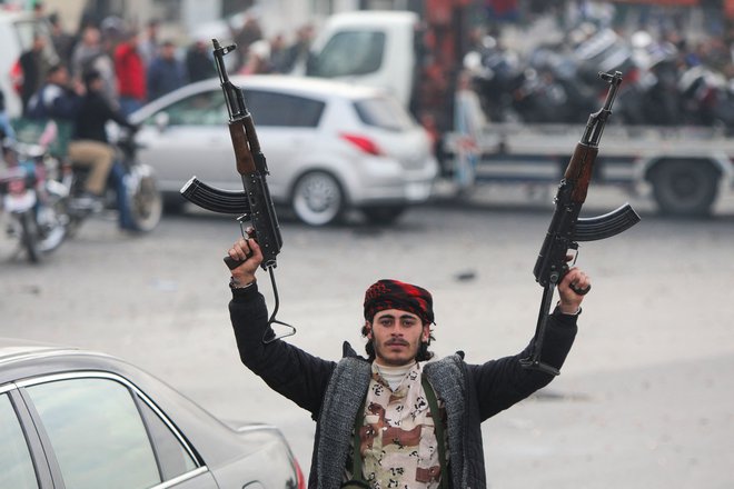 Islamistični uporniki so zavzeli prestolnico Sirije. FOTO: Bakr Al Kassem/AFP