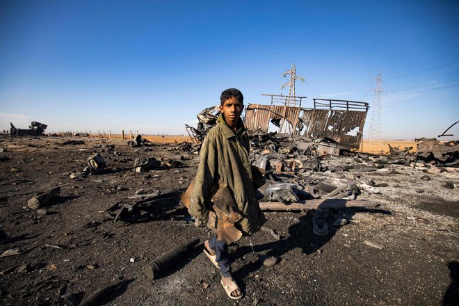 Izrael je v zadnjih dveh dneh izvedel skoraj petsto zračnih napadov na vseh koncih Sirije. FOTO: Delil Sulejman/AFP