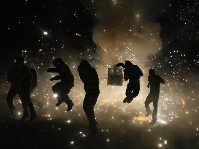 Nadzor nad pirotehničnimi izdelki opravlja inšpektorat za notranje zadeve. FOTO: Reuters 