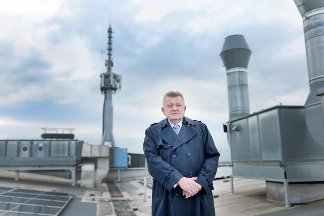 Aleksander Mervar: Ne moremo si privoščiti, da bi ponekod pod pritiskom lokalne skupnosti popustili, da se razmere umirijo, drugod pa bi nastopili bolj trdo. FOTO: Blaž Samec