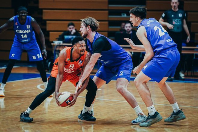 Brynton Lemar je v zaključku bil ključen košarkar za zmago Cedevite Olimpije v dvorani Dražena Petrovića. FOTO: liga ABA