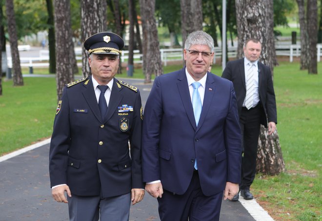 Medtem ko se Slovenija privaja na najvišje standarde varnosti, se po svetu ukvarjajo šele s temelji preživetja FOTO: Dejan Javornik