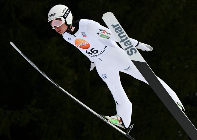 Anže Lanišek je po prvi seriji držal peto mesto. FOTO: Thomas Kienzle/AFP