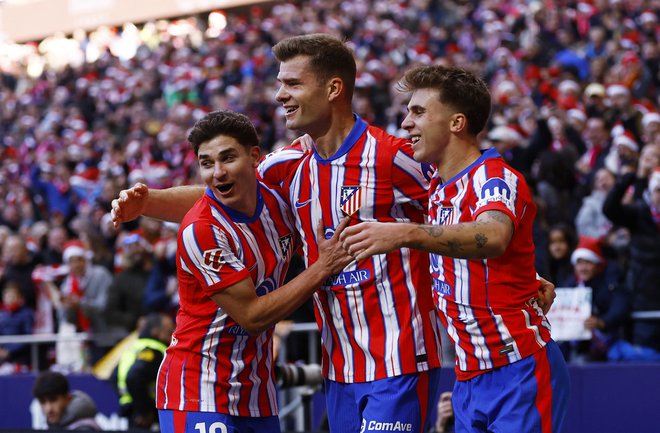 Atletico Madrid je v izjemni formi. Nanizal je še enajst zmag, od tega šest v LaLigi. FOTO: Susana Vera/Reuters