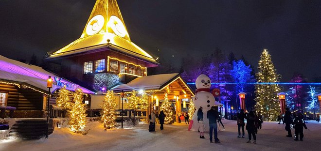 Okoli 600.000 obiskovalcev naštejejo v tematskem parku, največ decembra. FOTO: Attila Cser/Reuters