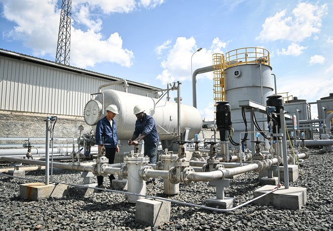 Kenija je ena od vodilnih držav pri izkoriščanju geotermalne energije. Na fotografiji 35-megavatna elektrarna v Nakuruju, ki jo je lani postavilo kitajsko podjetje Kaishan. FOTO: Han Xu Xinhua/ AFP