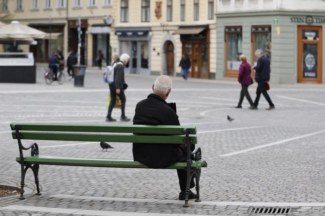 Selitev ljudi z oviranostjo iz institucij v skupnost je korak k spoštovanju njihovih človekovih pravic. FOTO: Leon Vidic/Delo