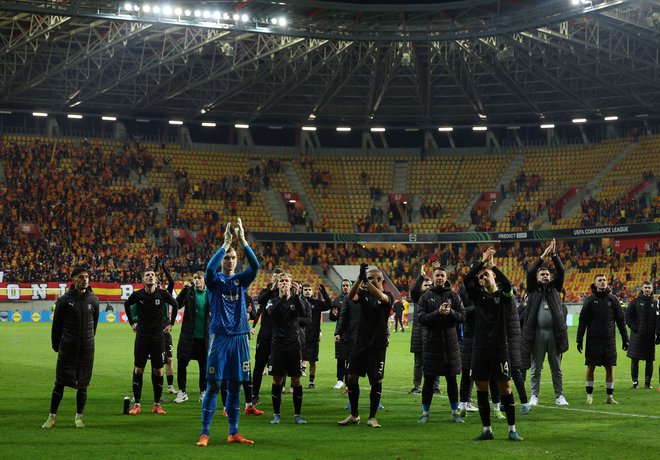 Nogometaši Olimpije so v Bialystoku zasenčili poljske prvake, toda ostali brez glavne nagrade, zmage in napredovanja med osem najboljših v konferenčni ligi. FOTO: Kacper Pempel/Reuters