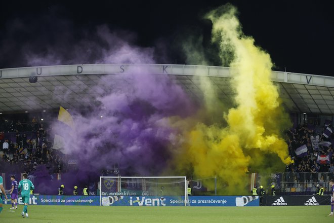 Prvi veliki derbi leta 2025 bo 9. marca v Ljudskem vrtu. FOTO: Jože Suhadolnik/Delo