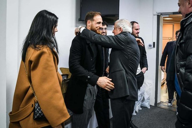 Pozdrav kultnega srbskega trenerja in slovenskega vratarja. FOTO: Instagram/KK Partizan