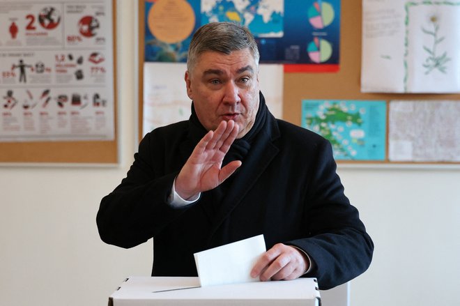 Zoran Milanović je po objavi rezultatov vzporednih volitev že slavil nov mandat, a bo kot kaže moral počakati na drugi krog. FOTO: Antonio Bronić/Reuters