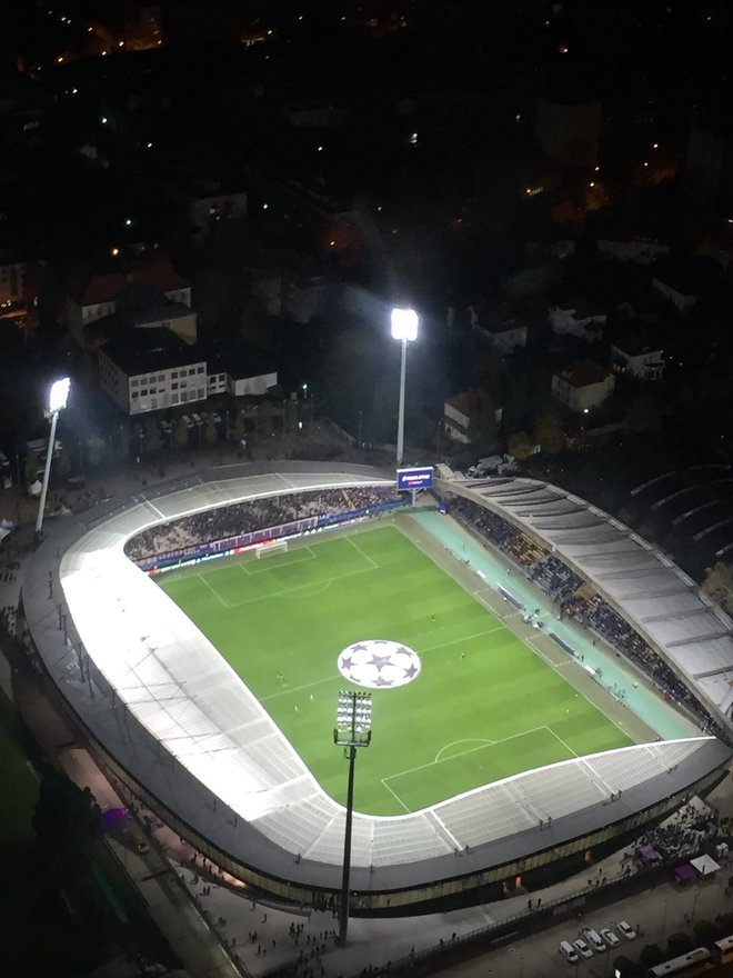 Prvi novoletni dan se je Ljudski vrt zavil v črno, umrl je eden od najboljših napadalcev NK Maribor. FOTO: PU Maribor