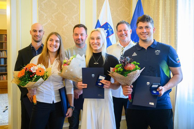 Andreja Leški (zadaj trener Luka Kuralt), Janja Garnbret (Roman Krajnik) in Toni Vodišek (Rajko Vodišek) si tudi od leta 2025 obetajo veliko. FOTO: Jure Makovec/STA