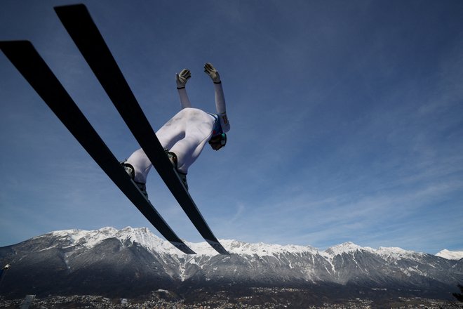 Domen Prevc je bil najvišjeuvrščeni Slovenec v Innsbrucku. FOTO: Lisi Niesner/Reuters